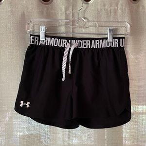 Under Armour HeatGear shorts - girls large, black